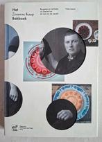 Het Zeeuwse Knop Bakboek van Tinka Leene met informatiekaart