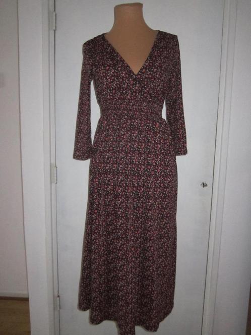 jurk maat XS merk : ONLY, Kleding | Dames, Jurken, Zo goed als nieuw, Maat 34 (XS) of kleiner, Overige kleuren, Onder de knie