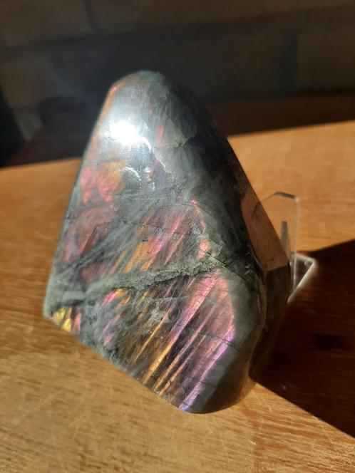 Labradoriet paars (08), Verzamelen, Mineralen en Fossielen, Mineraal, Ophalen of Verzenden