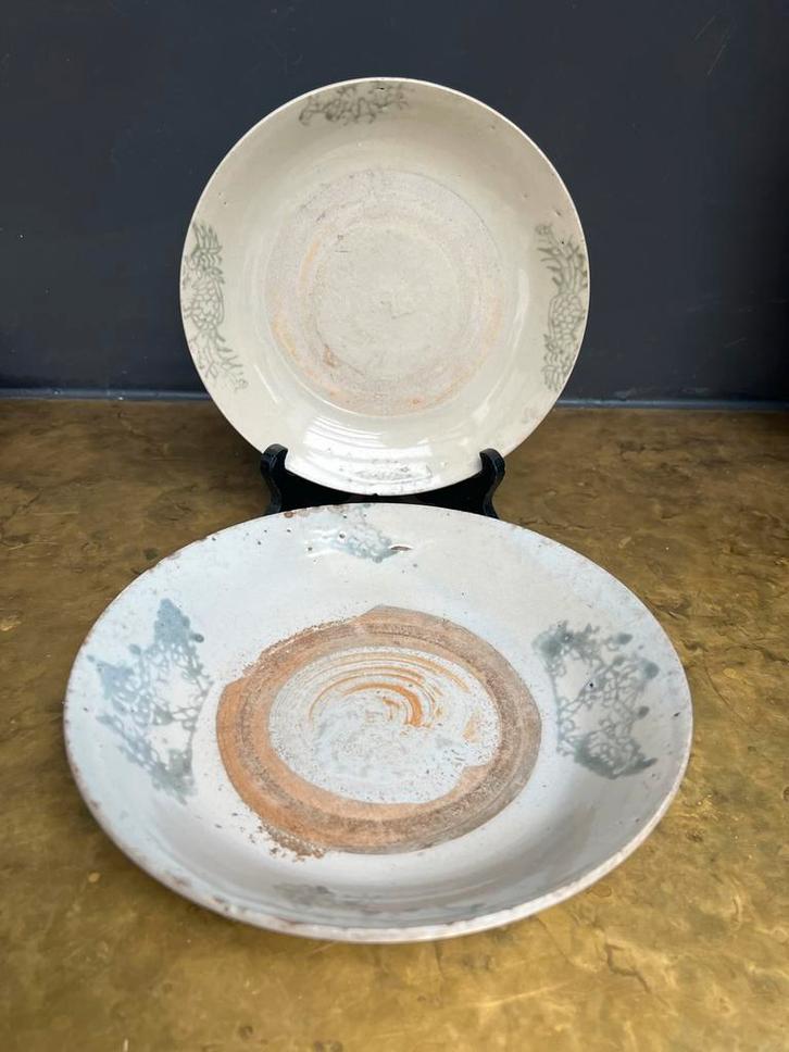 Twee Chinese Swatow Borden, Ming Dynastie, Antiek en Kunst, Antiek | Schalen, Ophalen of Verzenden