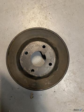 Bmw poelie waterpomp m30 bmw 11511251234 E3 E9 E12 E23 E24  beschikbaar voor biedingen