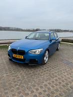 BMW 1-Serie 116i 136PK 5D 2014 Blauw, Auto's, BMW, 1-Serie, Xenon verlichting, 4 cilinders, Blauw