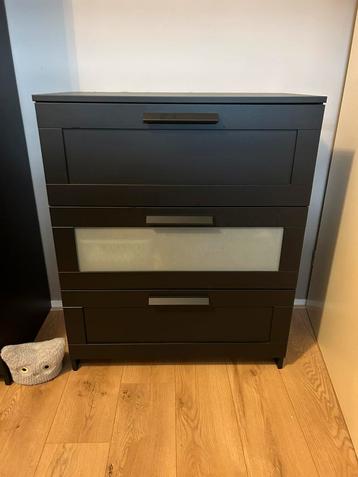 Zwarte ikea brimnes ladekast met 3 lades beschikbaar voor biedingen