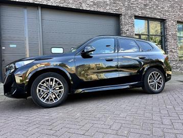 BMW iX1 Xdrive30e i X1 30 launch edition 67kWh BTW m pakket beschikbaar voor biedingen