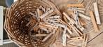 Vintage houten wasknijpers in rieten mand, Hobby en Vrije tijd, Ophalen of Verzenden, Materiaal