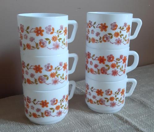Arcopal tassen Scania (6 stuks), Huis en Inrichting, Keuken | Servies, Gebruikt, Kop(pen) en/of Schotel(s), Overige stijlen, Glas