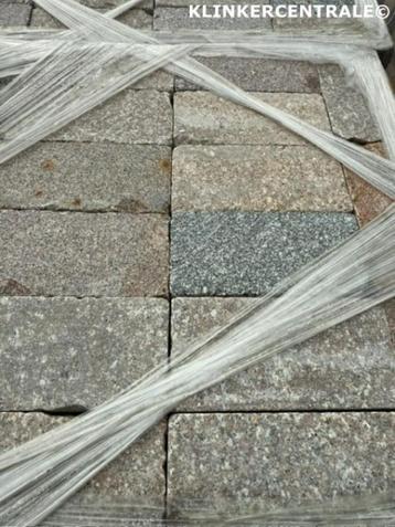 72m2 gemêleerd natuursteen klinkers 26x12,5x8cm zweeds grani beschikbaar voor biedingen