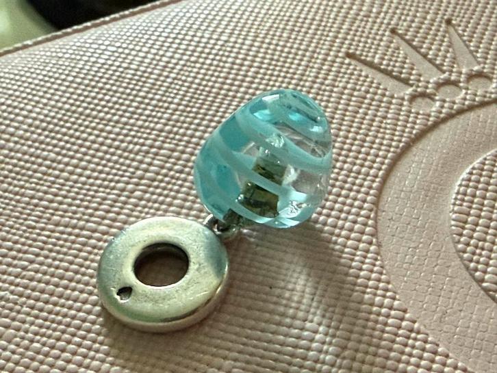 Pandora Bedel Blauw Glas Hanger, Sieraden, Tassen en Uiterlijk, Bedels, Zo goed als nieuw, Pandora, Glas of Kristal, 1 bedel, Ophalen of Verzenden