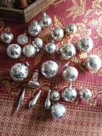 24 oude zilver kleurige kerstballen, Ophalen of Verzenden, Gebruikt