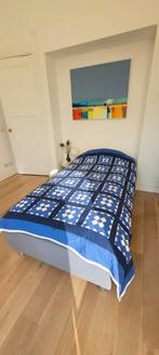 Eenpersoonsbed met lattenbodem, Ophalen, 90 cm, Eenpersoons, Zo goed als nieuw