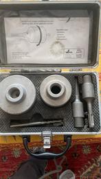 Boorkronnen in koffertje, Ophalen of Verzenden