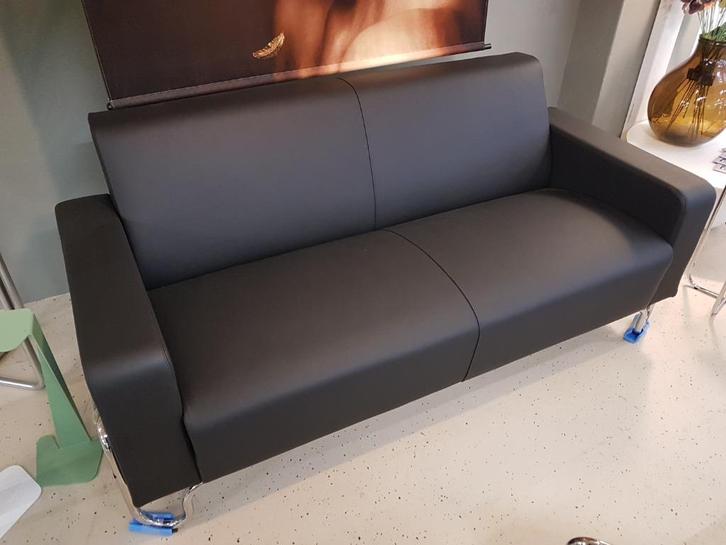 Gispen 441 bank 2.5 zits Toledo zwart, Dutch Originals, Huis en Inrichting, Banken | Bankstellen, Zo goed als nieuw, Rechte bank