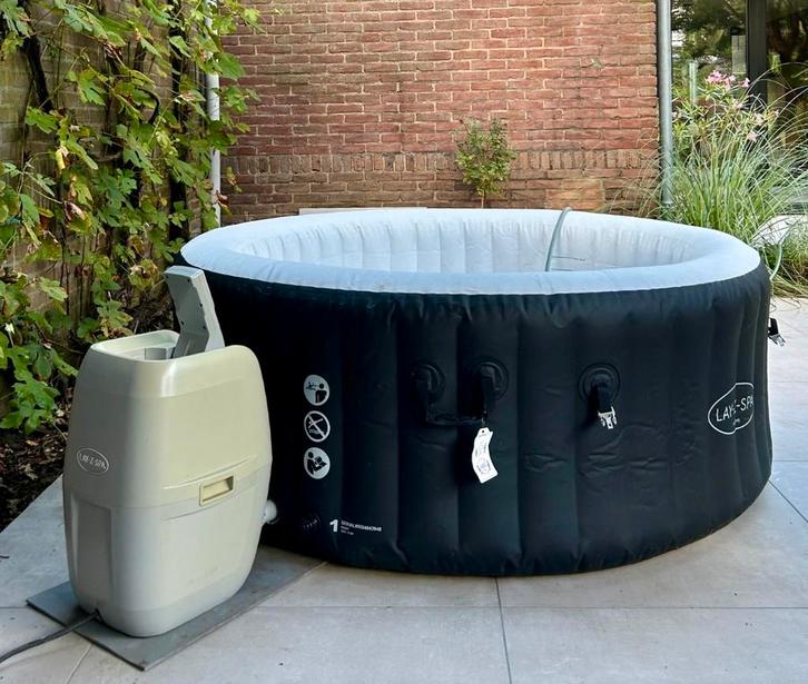 Lay-Z Spa Miami 4 persoons + 2 jaar onderhoudsmateriaal, Tuin en Terras, Bubbelbaden en Hottubs, Zo goed als nieuw, Opblaasbaar