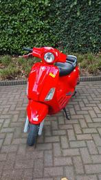 Mooie Scooter!, Fietsen en Brommers, Snorfietsen en Snorscooters, Ophalen, Zo goed als nieuw, Benzine, Overige merken