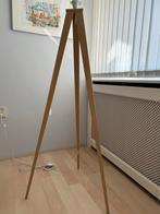 Blank houten lampenvoet., Huis en Inrichting, Lampen | Vloerlampen, Ophalen of Verzenden, Hout, Scandinavisch., 100 tot 150 cm