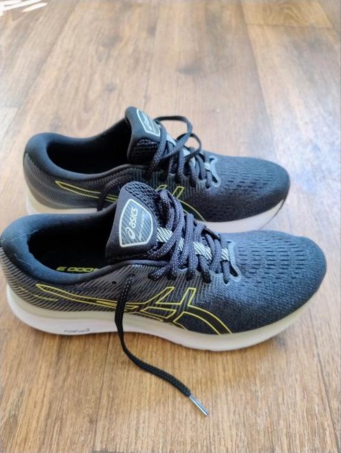 Asics gt4000-3 maat 43,5, Sport en Fitness, Loopsport en Atletiek, Zo goed als nieuw, Hardloopschoenen, Asics, Ophalen of Verzenden