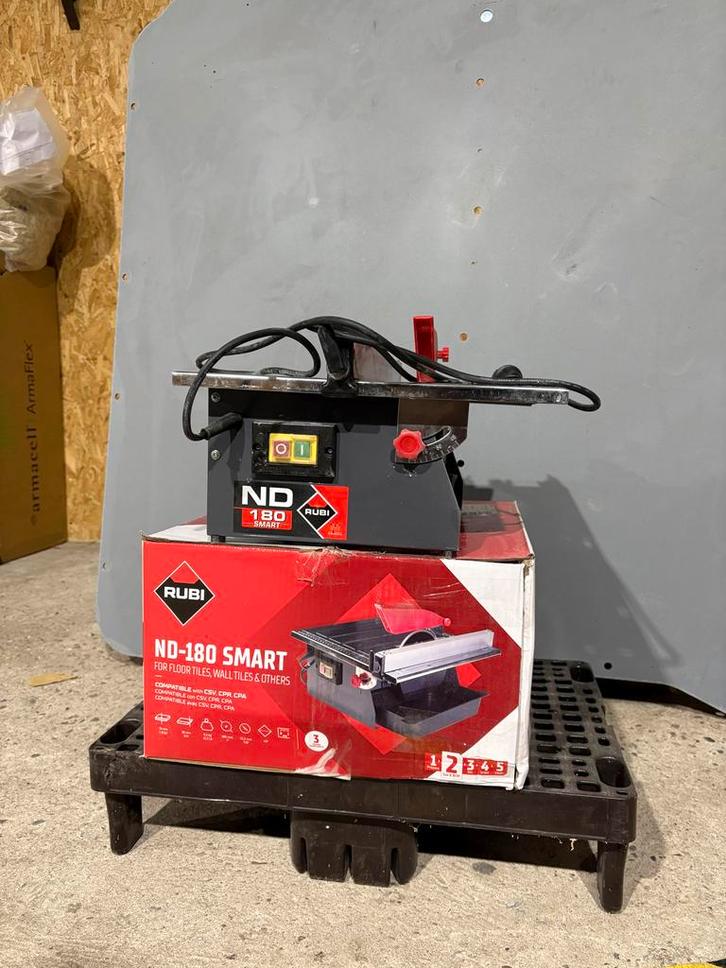 Rubi Tegelzaag ND-180 Smart met Diamantblad, Doe-het-zelf en Verbouw, Gereedschap | Schuurmachines, Gebruikt, Overige typen, Minder dan 600 watt