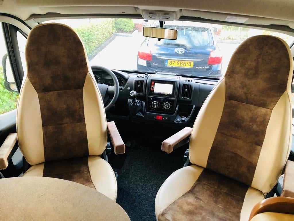 Vakkundig stofferen van campers ,caravan ,en meubelen, Caravans en Kamperen, Caravan accessoires, Ophalen