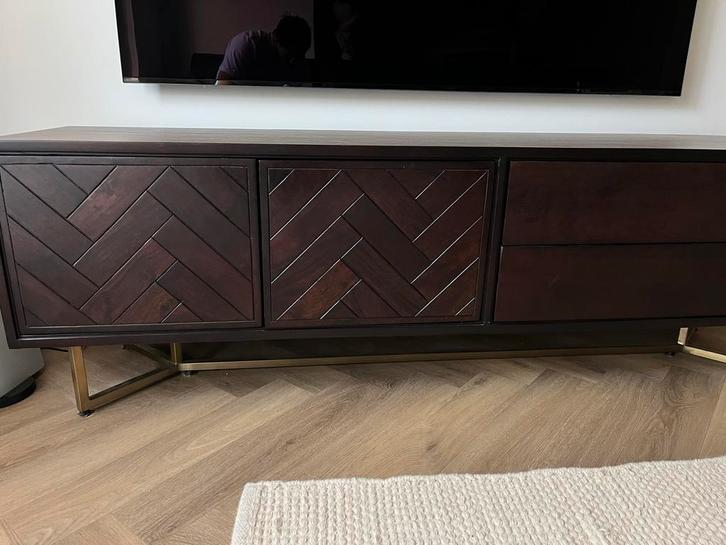 Westwing - Tv-meubel Luca - Mangohout Visgraat, Huis en Inrichting, Kasten | Televisiemeubels, Nieuw, Minder dan 100 cm, 150 tot 200 cm