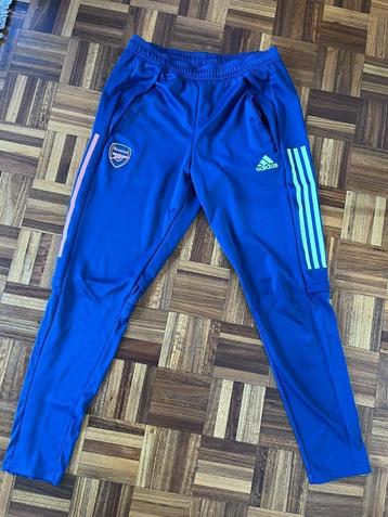 Adidas Trainingsbroek Maat M beschikbaar voor biedingen