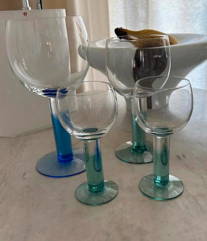 Iittala ‘Mondo’ karaf en 4 glazen, puntgaaf., Antiek en Kunst, Kunst | Designobjecten, Ophalen