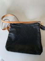 Dure zwarte lederen Italiaanse schoudertas (Arcadia), Ophalen of Verzenden, Zo goed als nieuw, Zwart, Schoudertasje
