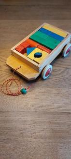 Oud kinder speelgoed ,houten trekkar met blokken, Ophalen of Verzenden, Gebruikt, Duw- of Trekspeelgoed