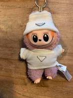 Labubu met kleding, Ophalen of Verzenden, Zo goed als nieuw, Overige typen