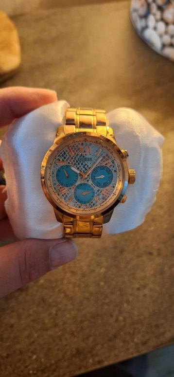 Guess horloge beschikbaar voor biedingen