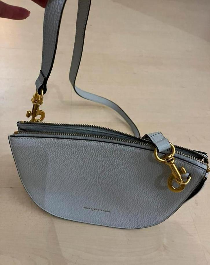 SMAAK AMSTERDAM tas als NW leren lichtblauwe/goudkl., Sieraden, Tassen en Uiterlijk, Tassen | Damestassen, Zo goed als nieuw, Schoudertasje