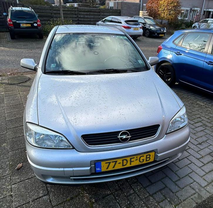 Opel Astra 1.6 I 16V 1999 Grijs, Auto's, Opel, Particulier, Astra, Trekhaak, Benzine, Hatchback, Handgeschakeld, Origineel Nederlands