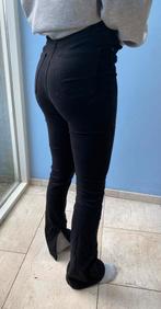 Bershka flared spijkerbroek maat 36, Ophalen of Verzenden, Zo goed als nieuw, Blauw, W28 - W29 (confectie 36)