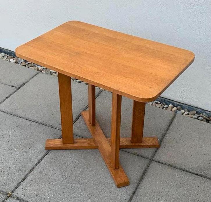 Antiek eiken bijzettafel in de Amsterdamse School stijl, Antiek en Kunst, Antiek | Meubels | Tafels, Ophalen