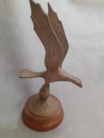 Messing beeldje van adelaar op houten console., Ophalen of Verzenden
