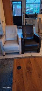 Te koop 2 leren fauteuils bruin en crême, Huis en Inrichting, Fauteuils, Gebruikt, Minder dan 75 cm, Leer, Ophalen of Verzenden