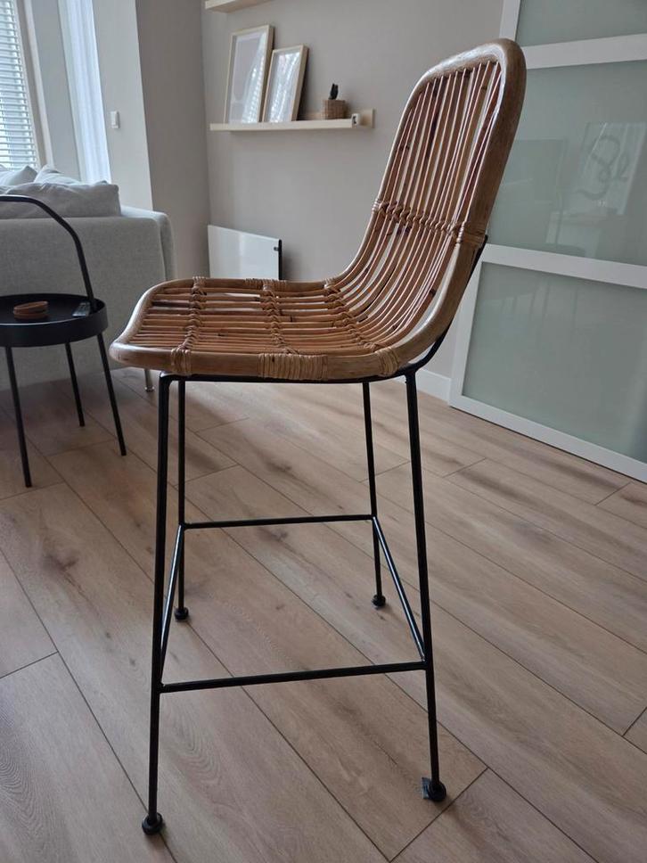 Rotan barkrukken Leen Bakker - 3 stuks, Huis en Inrichting, Barkrukken, 60 tot 90 cm, Metaal, 2 krukken, Ophalen