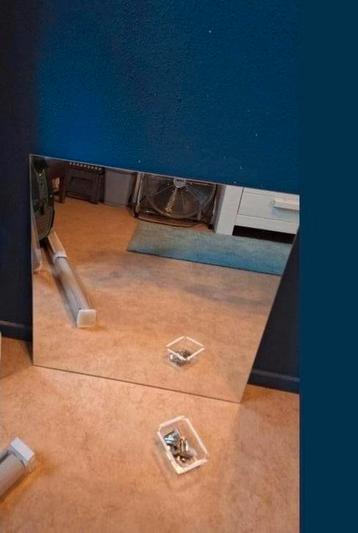 Wastafelspiegel / badkamer / spiegel voor boven de wastafel  beschikbaar voor biedingen