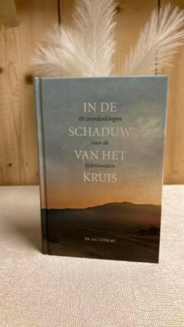 TM-1 Ds. A.C. Uitslag - In de schaduw van het kruis beschikbaar voor biedingen
