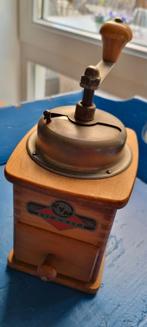 Laaks Brocante, mooie koffiemolen van het merk KYM, Ophalen of Verzenden