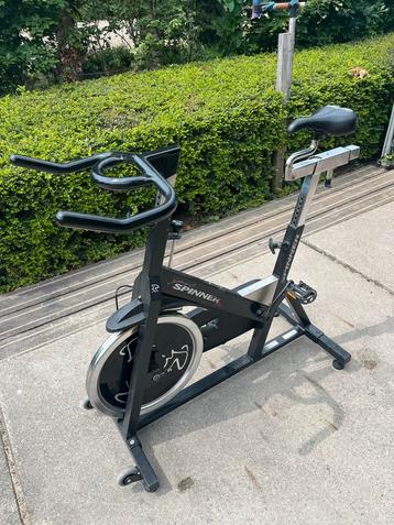 Spinning fiets hometrainer - goede staat beschikbaar voor biedingen