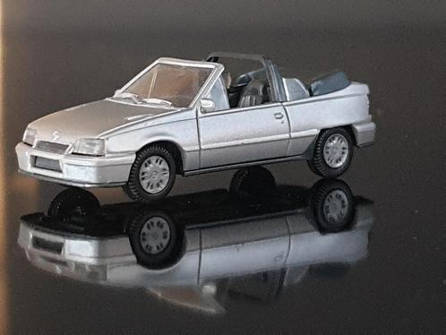 1:87 Opel Kadett E cabrio grijs Herpa NU € 3,5, Hobby en Vrije tijd, Modelauto's | 1:87, Zo goed als nieuw, Auto, Herpa, Verzenden