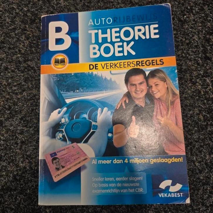 Autorijbewijs B Theorieboek Vekabest, Boeken, Auto's | Boeken, Gelezen, Ophalen of Verzenden