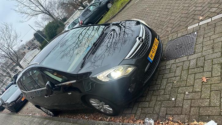 Opel Zafira 1.4 T 103KW AUT 2013 Zwart, Auto's, Opel, Particulier, Zafira, Adaptieve lichten, Airbags, Bluetooth, Boordcomputer