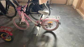 Kinderfiets beschikbaar voor biedingen
