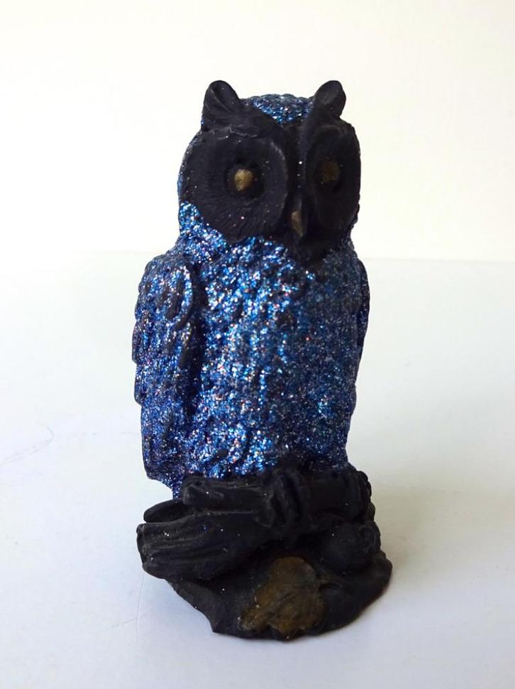 Kunststof beeldje kleine uil zwart turquoise glitter 9155-d, Antiek en Kunst, Kunst | Designobjecten, Ophalen of Verzenden