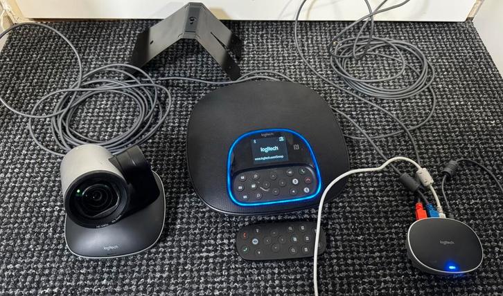 Logitech Group video-vergadersysteem, Computers en Software, Webcams, Zo goed als nieuw, Draadloos, ChromeOS, MacOS, Windows, Android