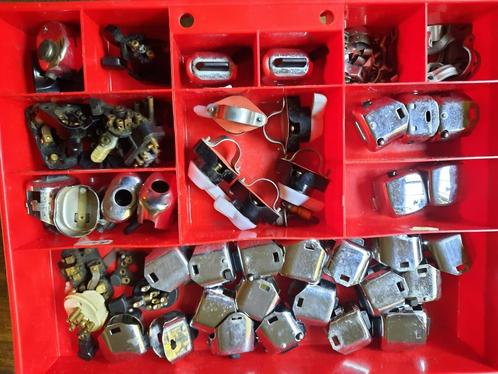 verzamel box met meest oldtimer N.O.S schakelaar onderdelen, Fietsen en Brommers, Brommeronderdelen | Oldtimers, Nieuw, Overige merken