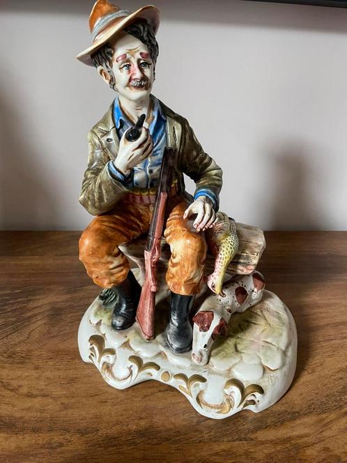 Capodimonte Beeld – Jager met Geweer en Pijp – 28 cm, Verzamelen, Beelden en Beeldjes, Zo goed als nieuw, Mens, Ophalen of Verzenden