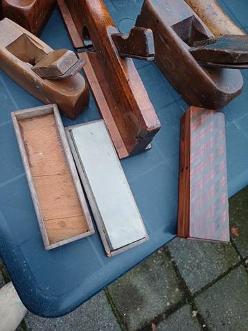 Oude Gereedschap Collectie: Schaven, Waterpas, Klopper beschikbaar voor biedingen