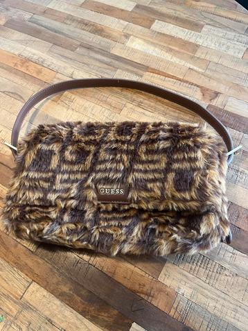 Guess tas te koop van 120 naar 25 euro !!! beschikbaar voor biedingen